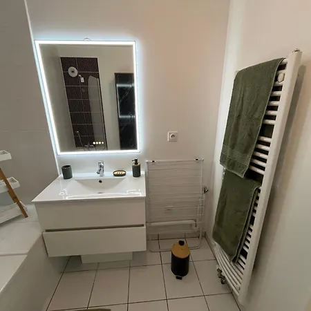 Cosy 2 Pieces Proche Centre-ville Apartamento *