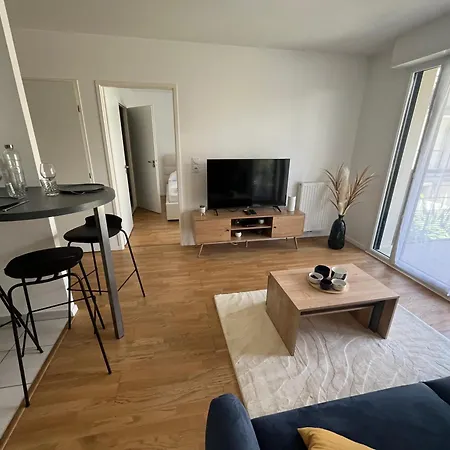 Cosy 2 Pièces Proche Centre-ville *